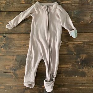 Goumi footies in pewter